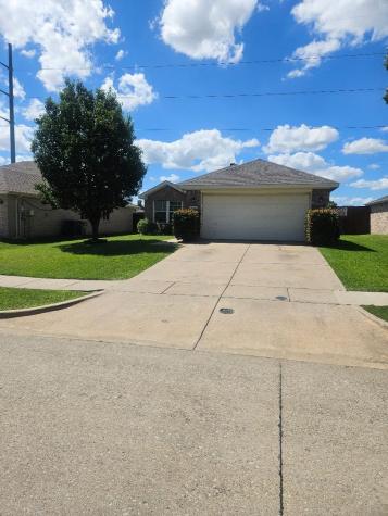 704 Linden Avenue Wylie TX 75098
