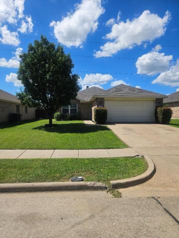 704 Linden Avenue Wylie TX 75098
