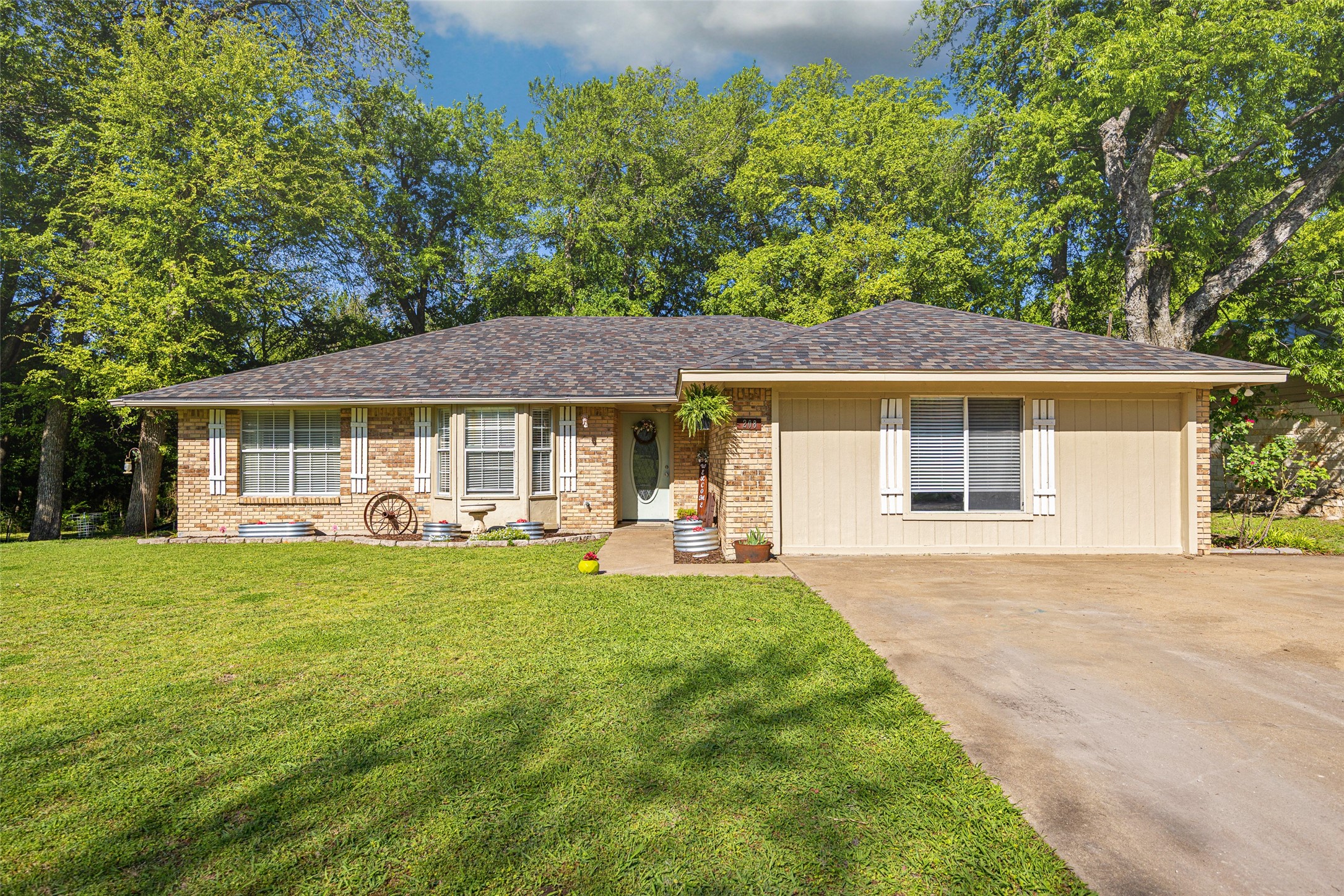 208 Rolling Hills Lane Farmersville TX 75442