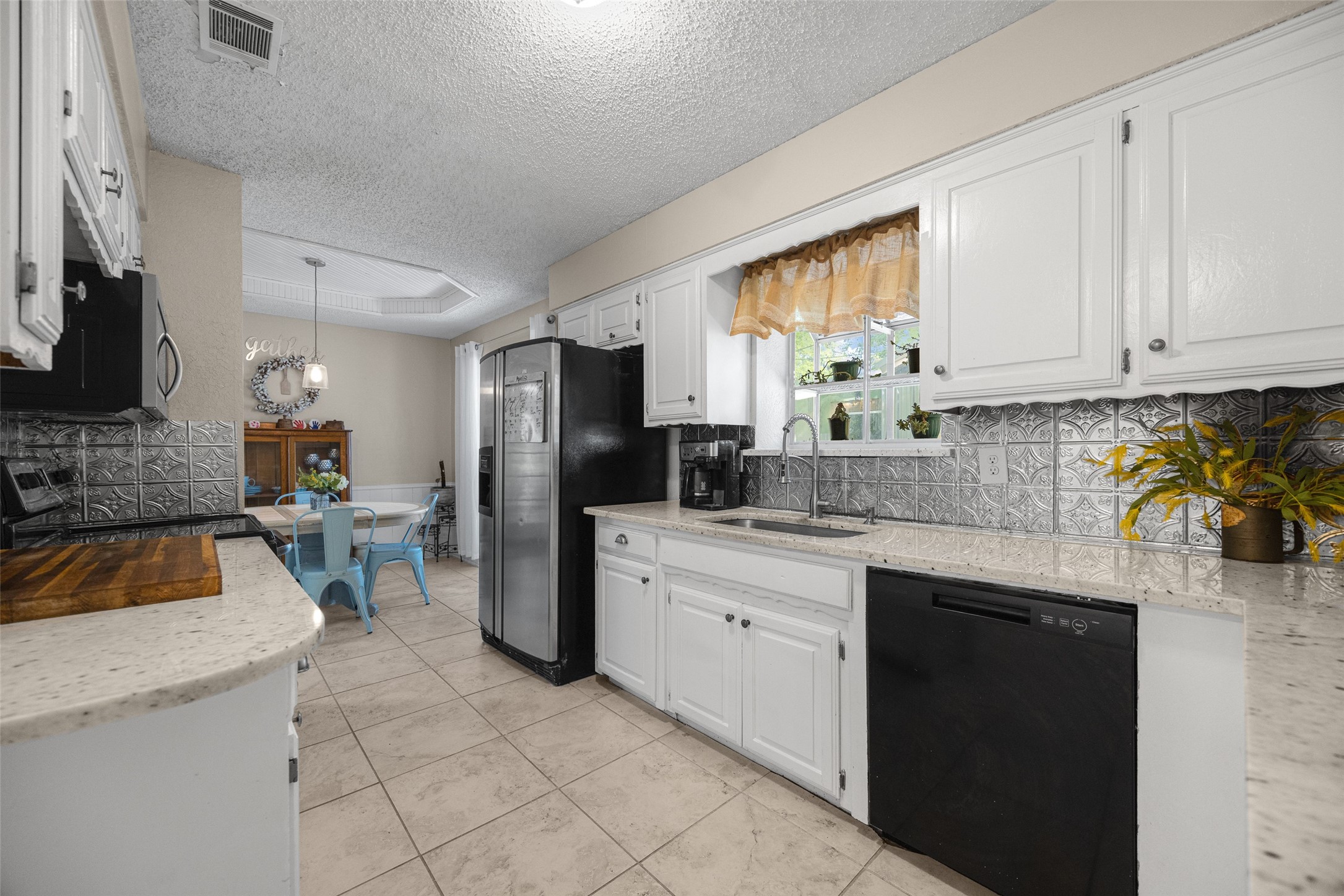 208 Rolling Hills Lane Farmersville TX 75442