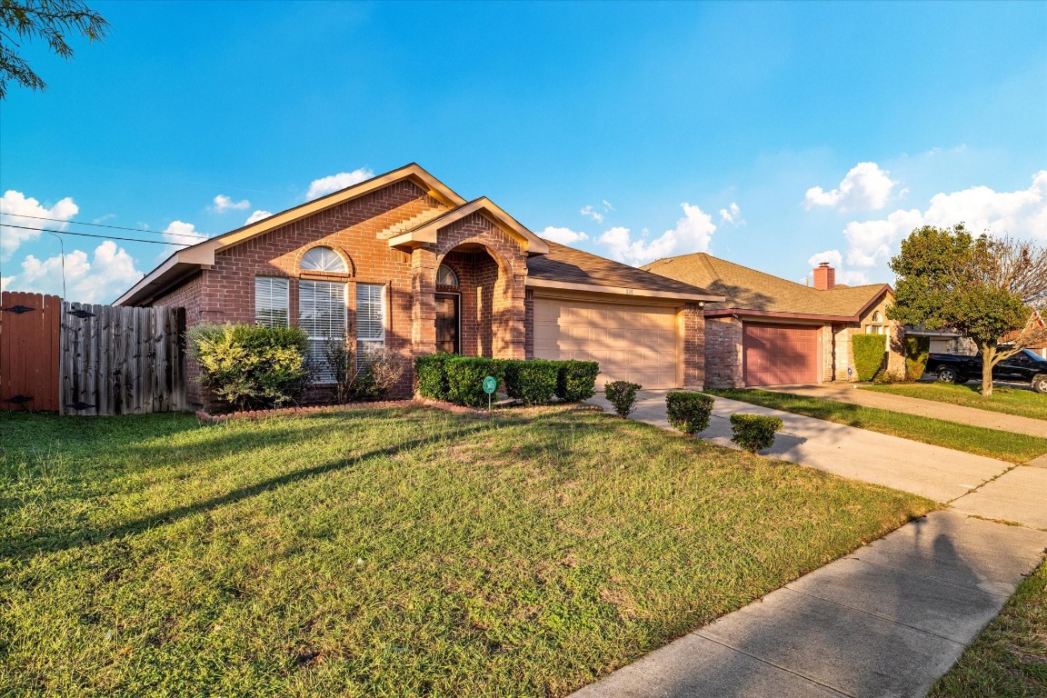 828 Thorton Drive Cedar Hill TX 75104