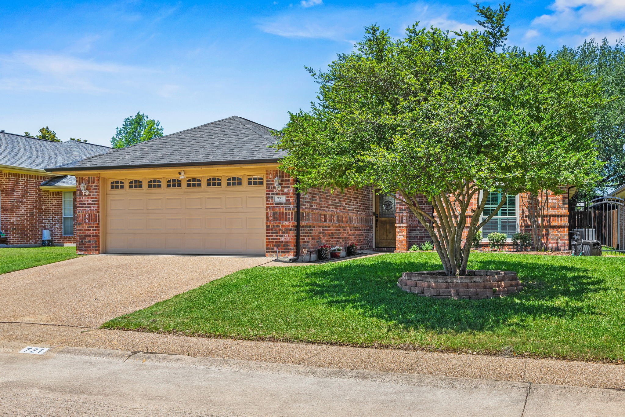 721 Dogwood Lane Waxahachie TX 75165