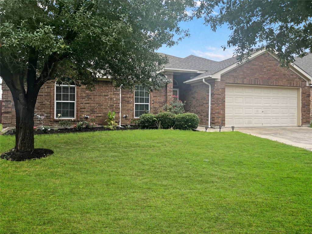 909 Chestnut Lane Saginaw TX 76179