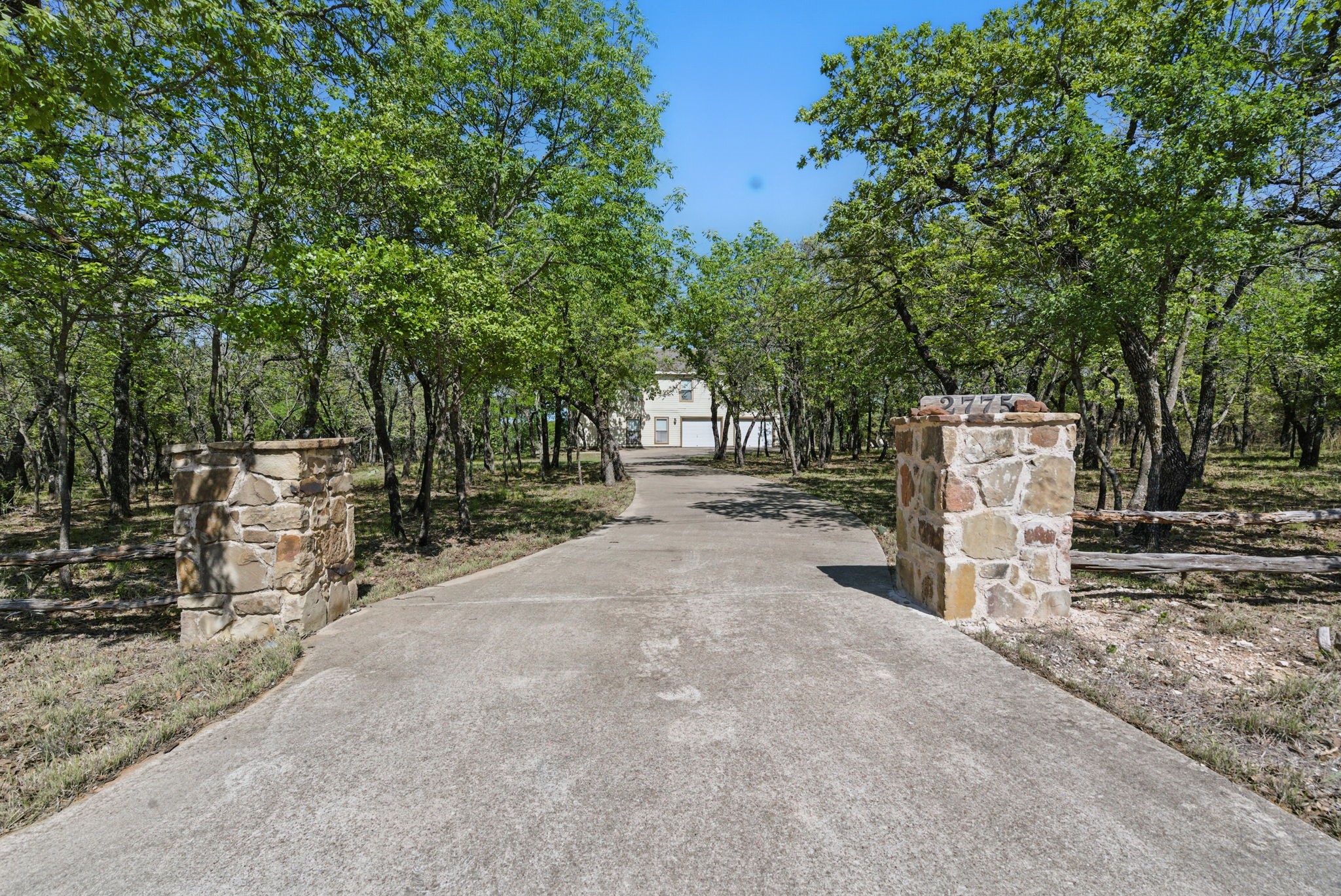 2775 S Lakeview Drive Gordon TX 76453