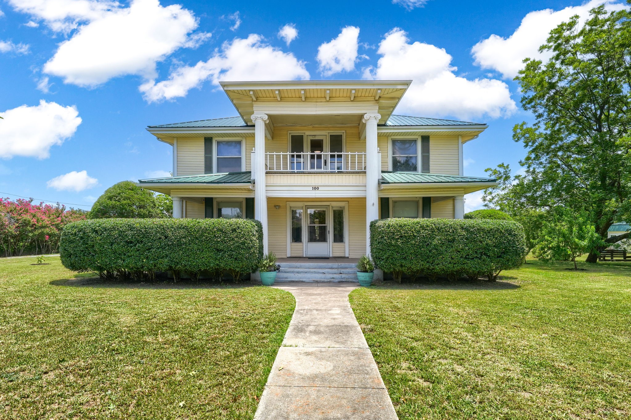 100 N Jones Street Royse City TX 75189