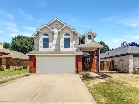 6808 Driffield Circle E North Richland Hills TX 76182