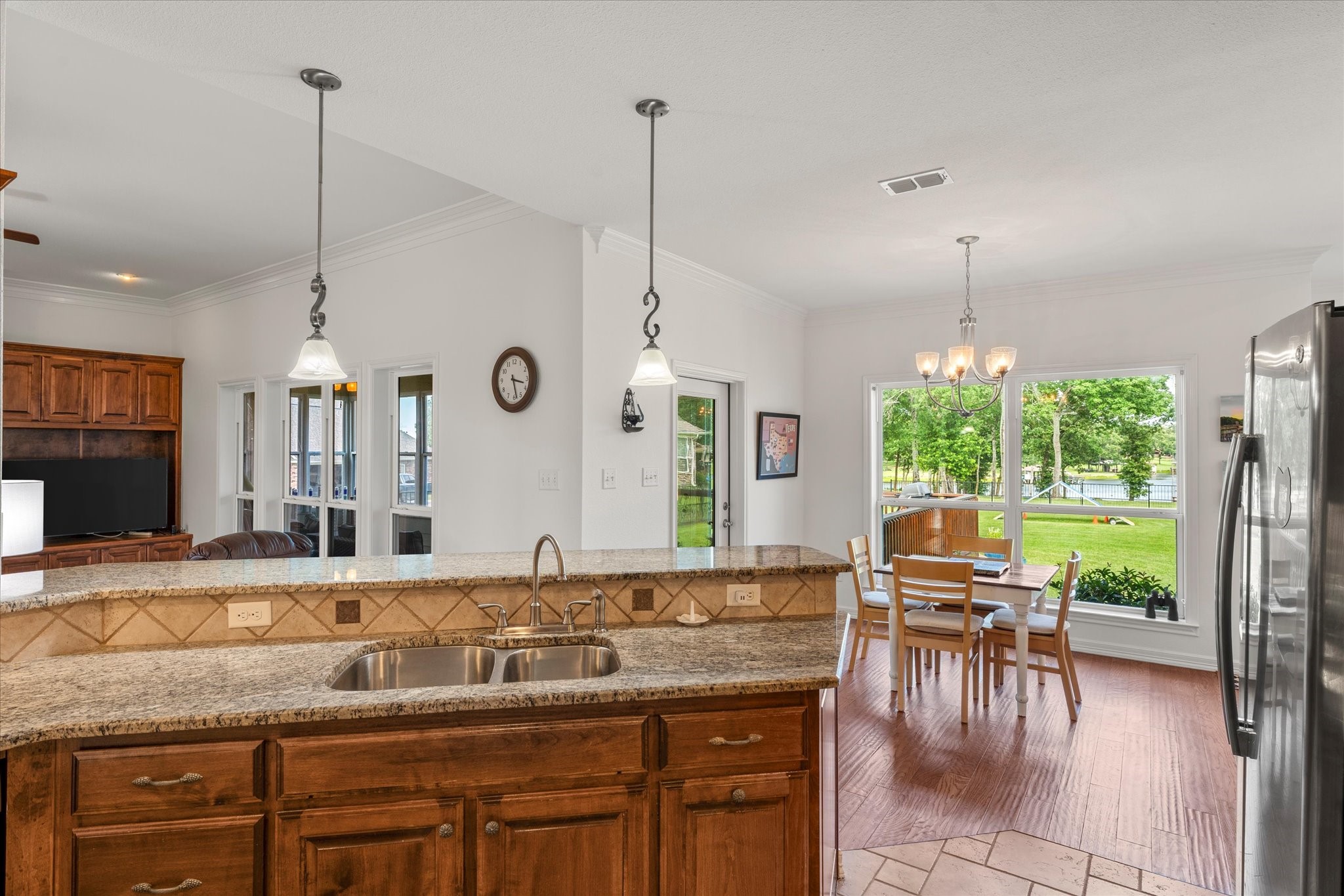 345 Rains County Road 3390 Emory TX 75440