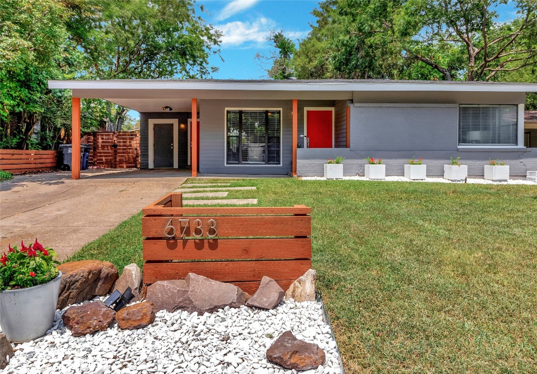 6733 Santa Anita Drive Dallas TX 75214