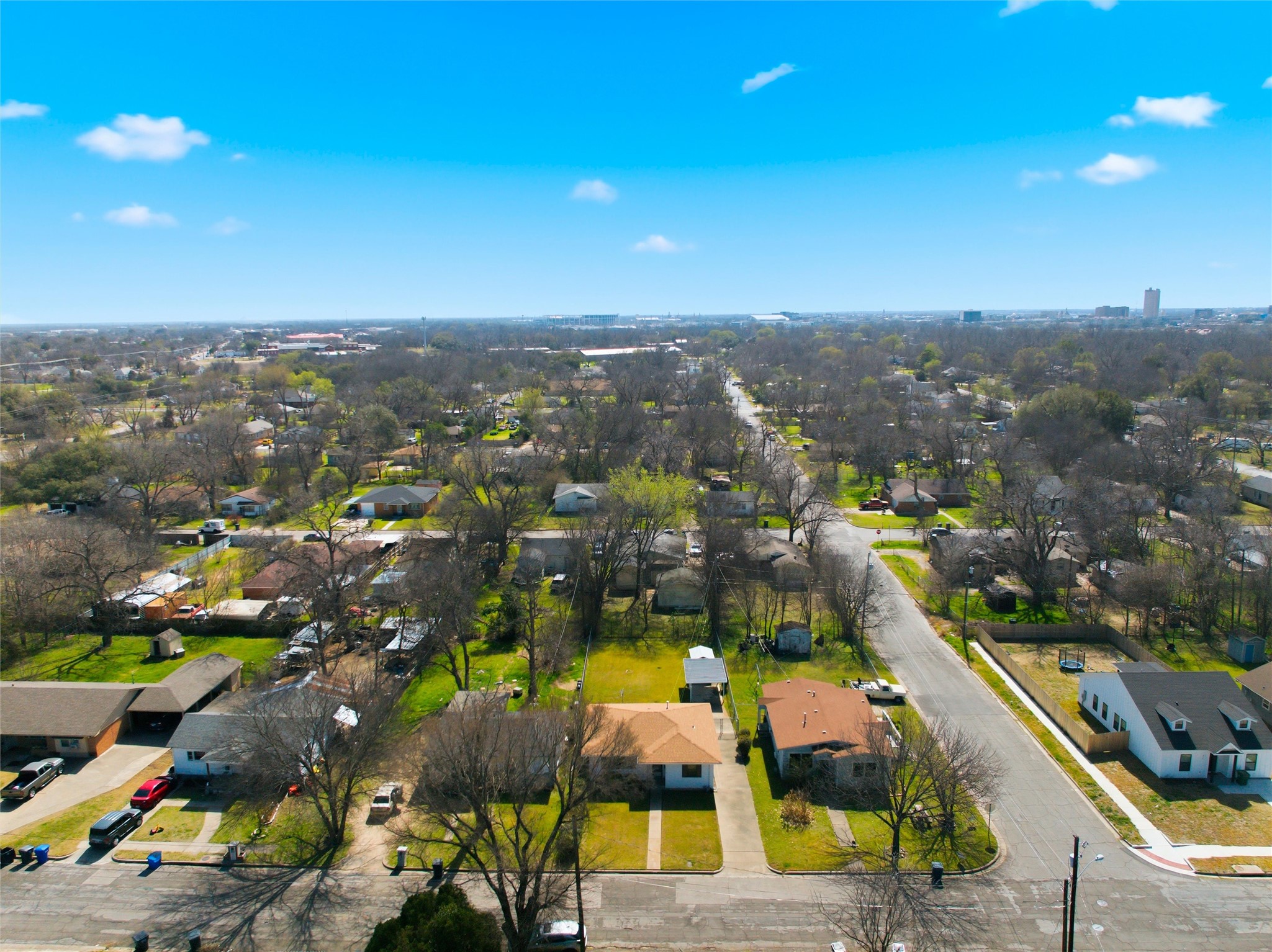 905 Carver Street Waco TX 76704