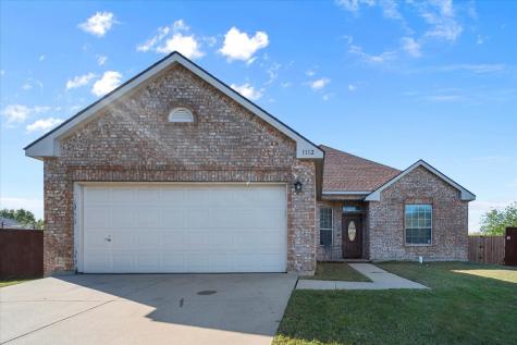 1112 Timberlake Lane Lewisville TX 75067