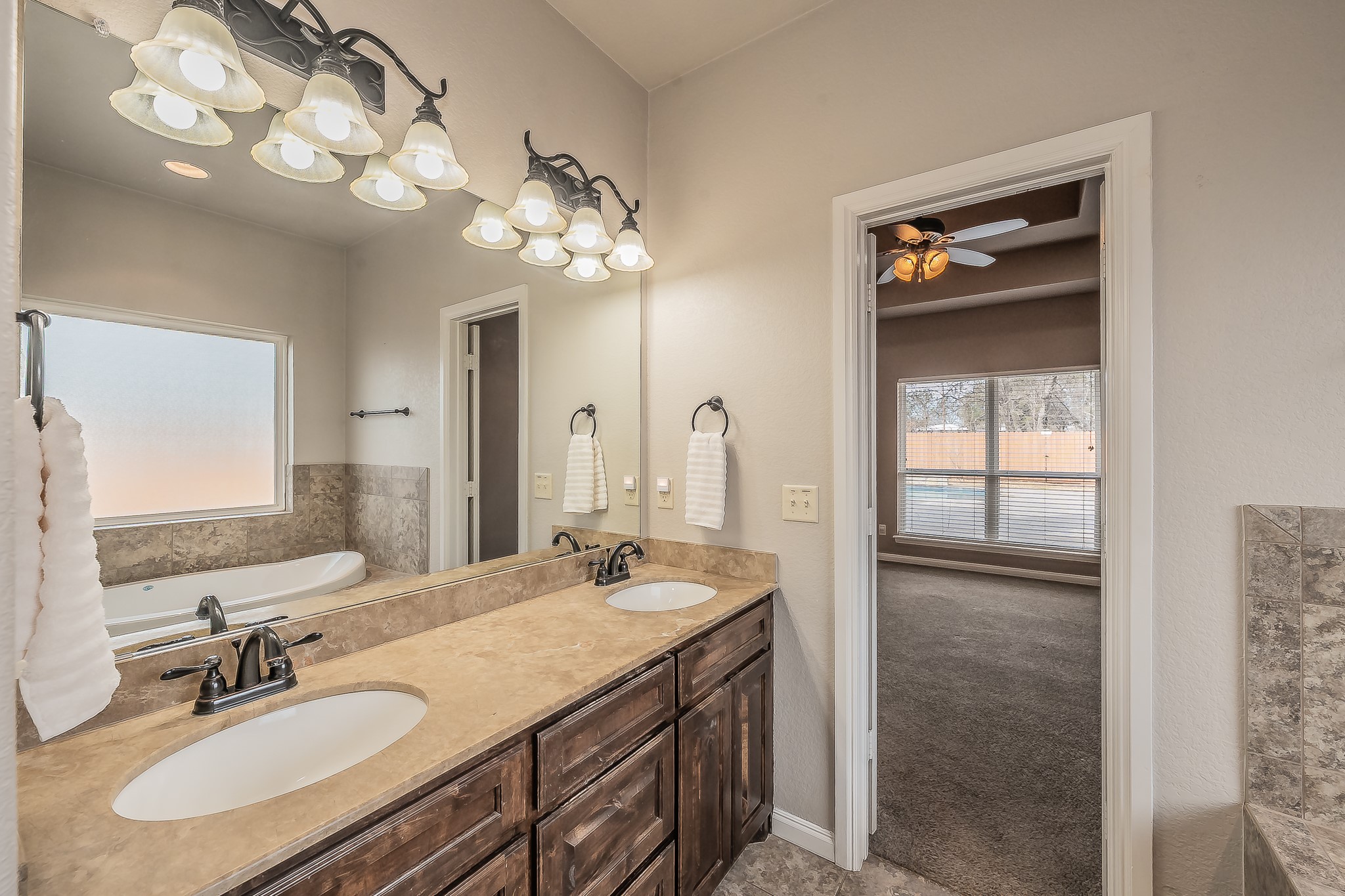 405 Edgewood Terrace Boyd TX 76023