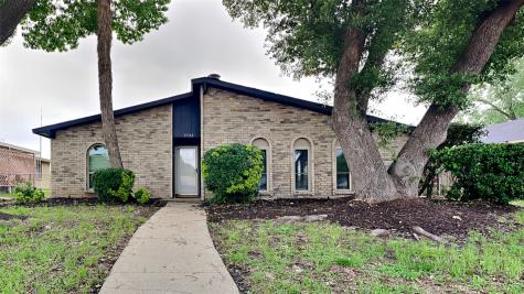 5722 Kerry Lane Garland TX 75043