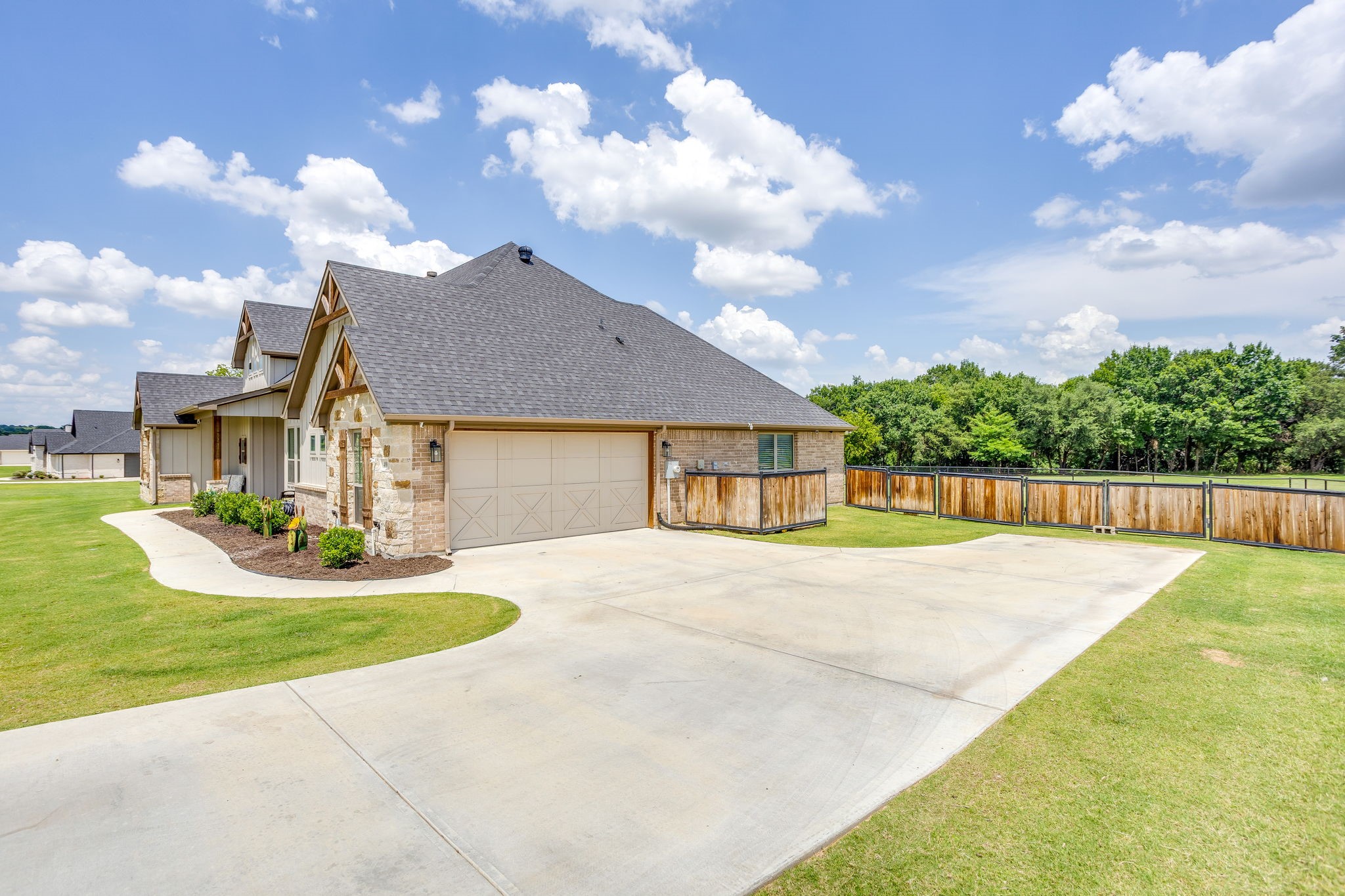 4000 Crick Court Weatherford TX 76087