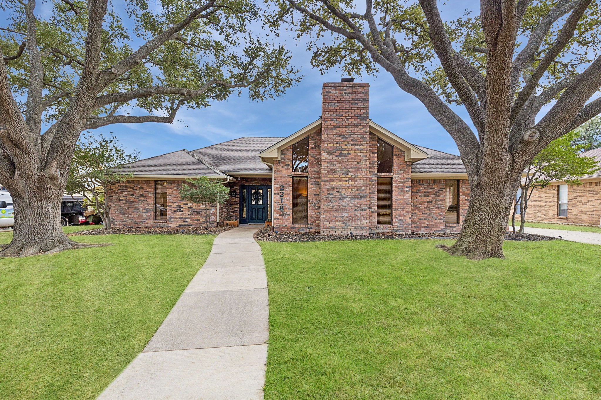 2218 Valley Mill Carrollton TX 75006