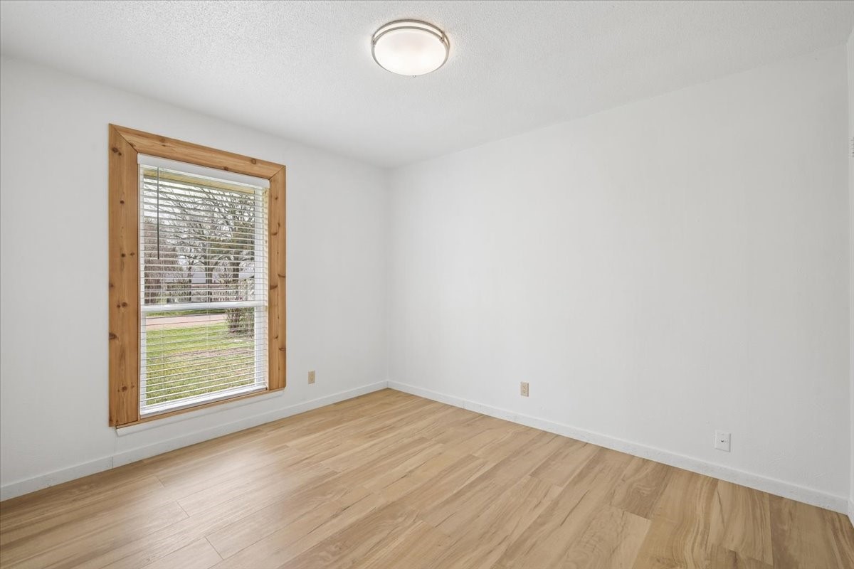 2114 Sunset Drive Brookston TX 75421