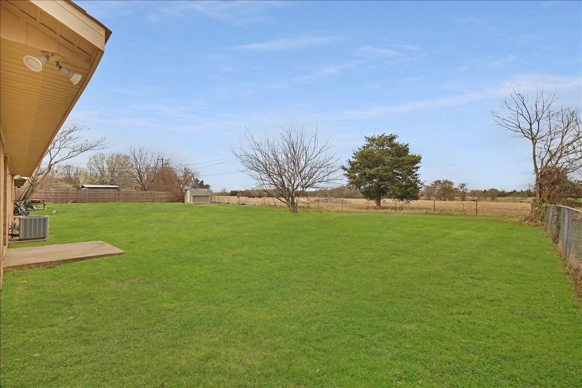 2114 Sunset Drive Brookston TX 75421