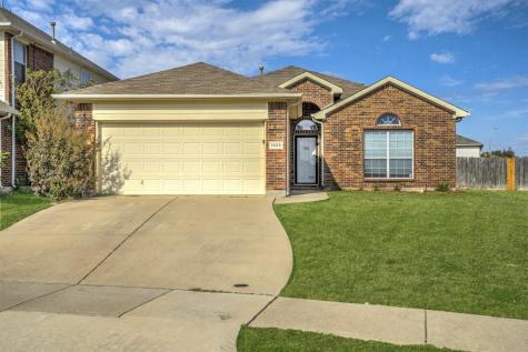 1929 Kristen Court Fort Worth TX 76131
