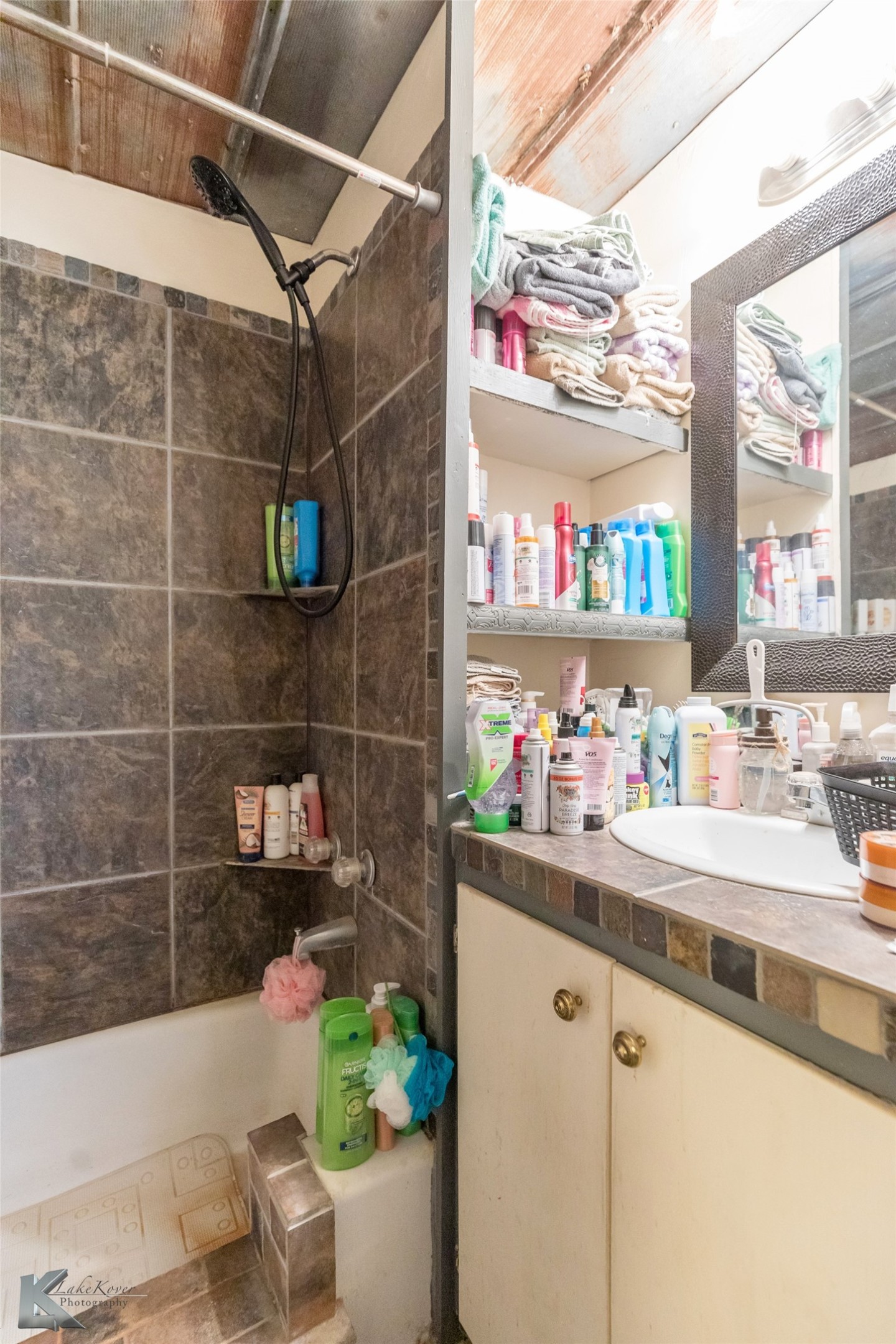 576 Mccartney Lane Tye TX 79563