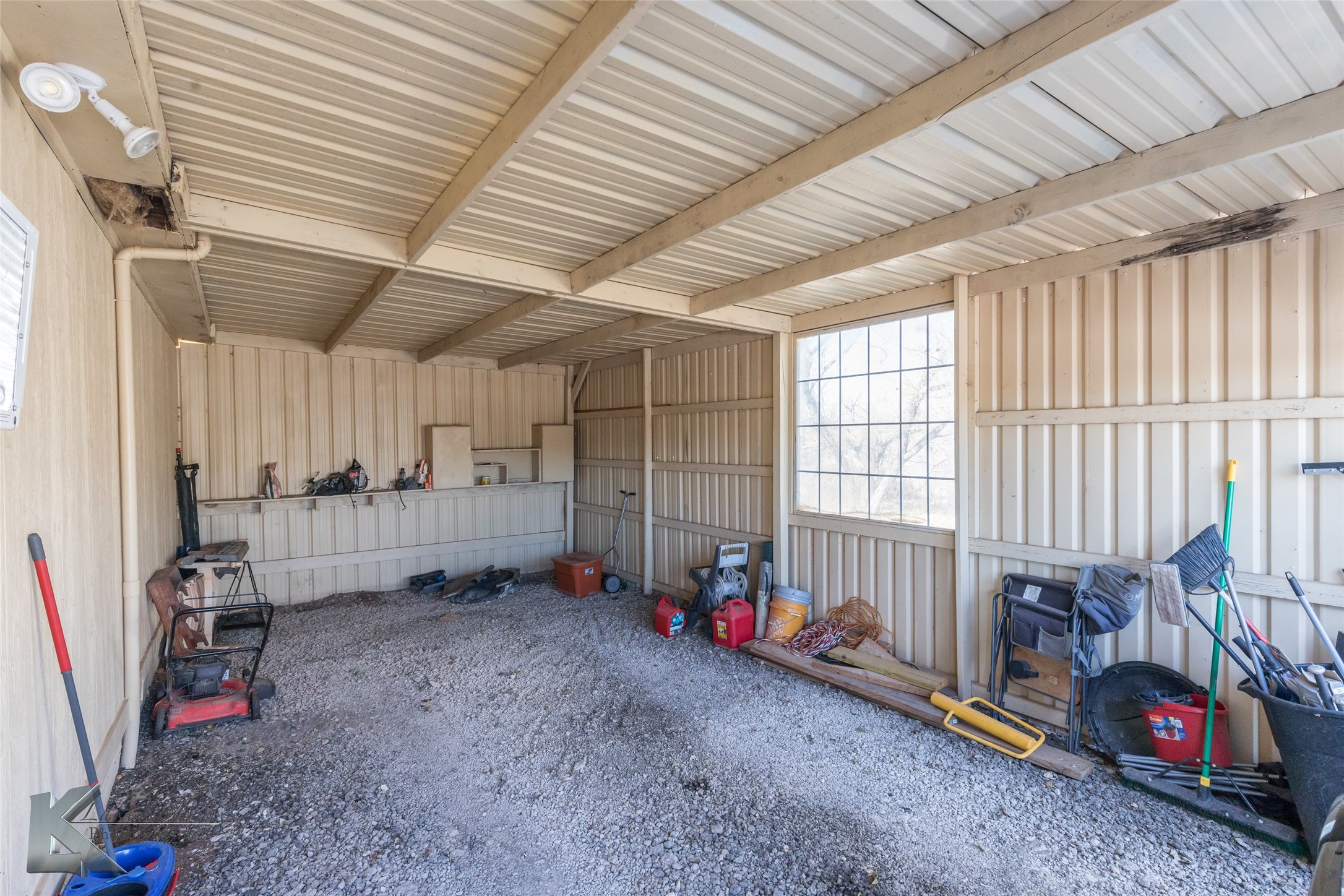 576 Mccartney Lane Tye TX 79563