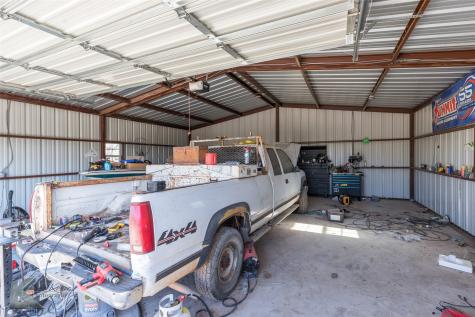 576 Mccartney Lane Tye TX 79563