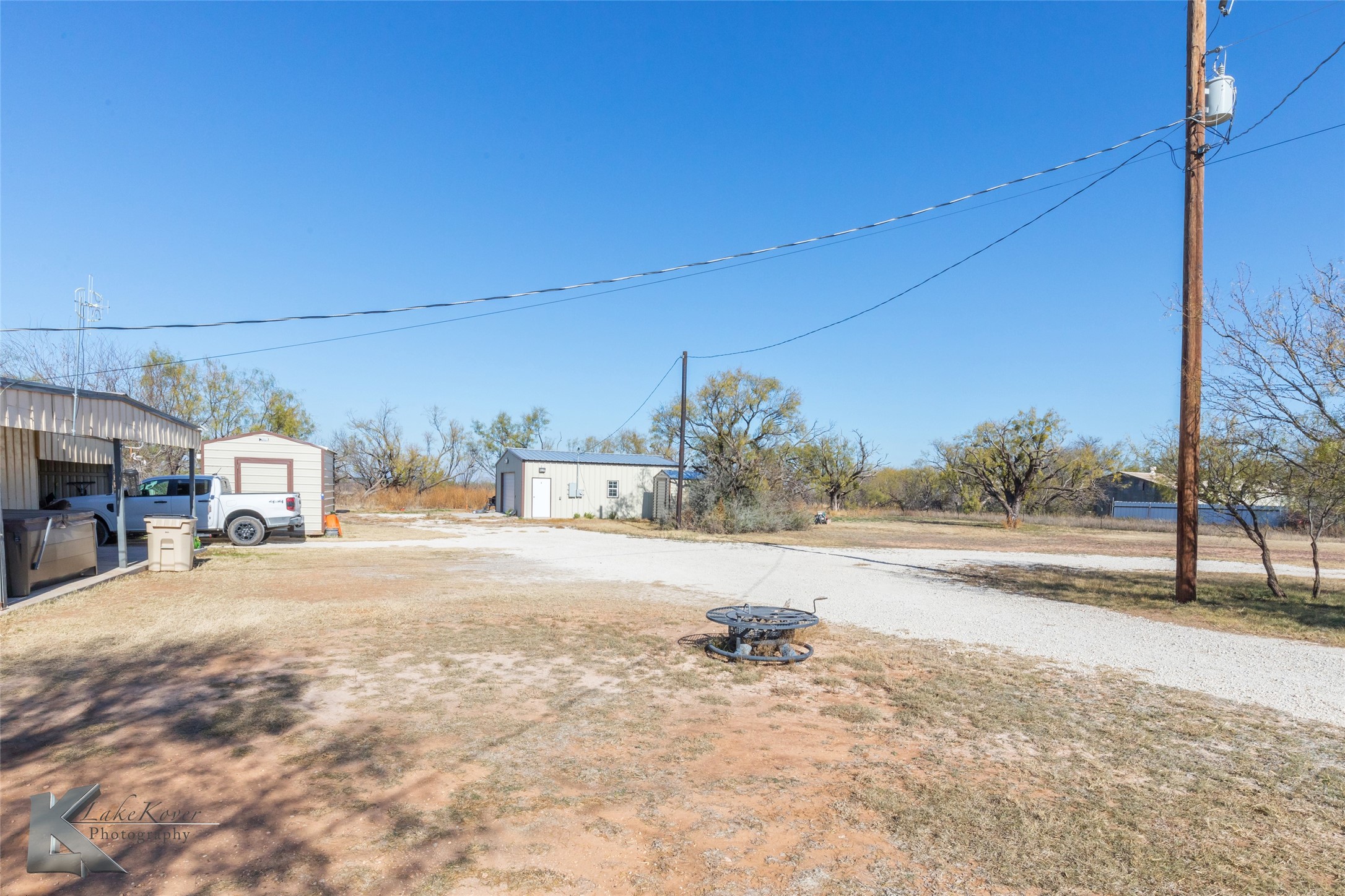 576 Mccartney Lane Tye TX 79563