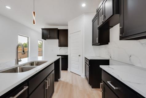 2350 Scott Street Dallas TX 75215