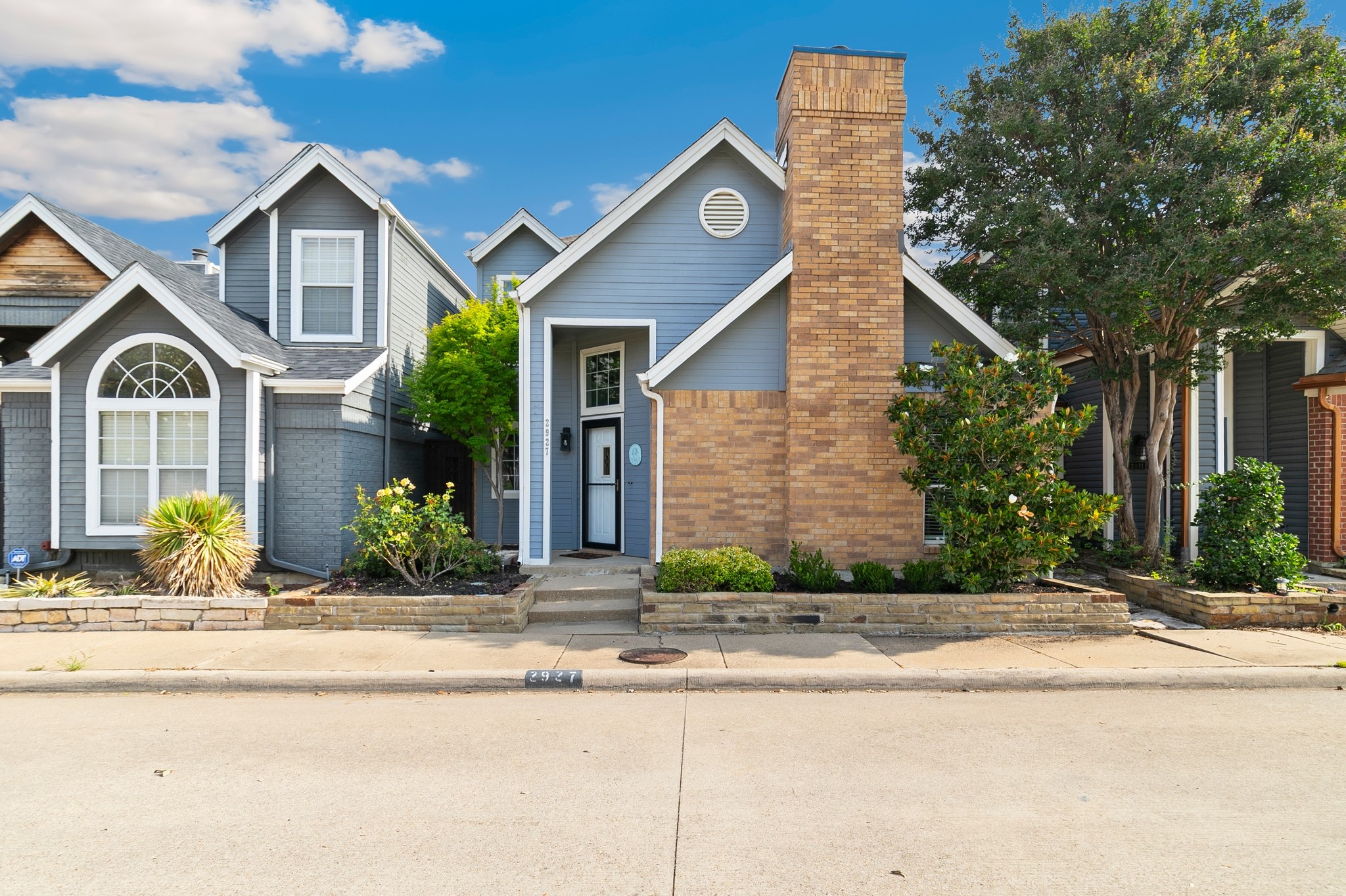 2927 S Bend Drive Dallas TX 75229