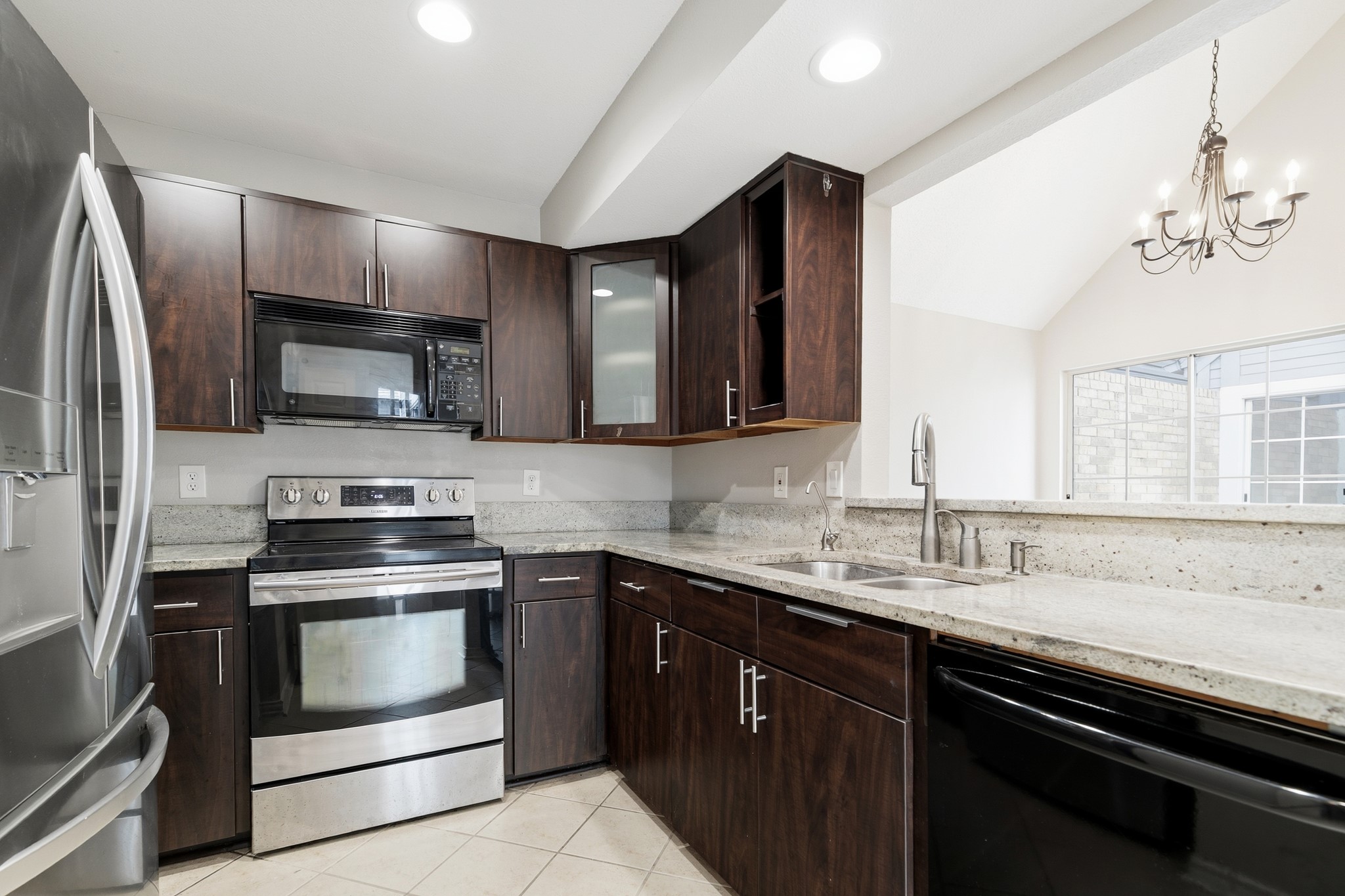 2927 S Bend Drive Dallas TX 75229