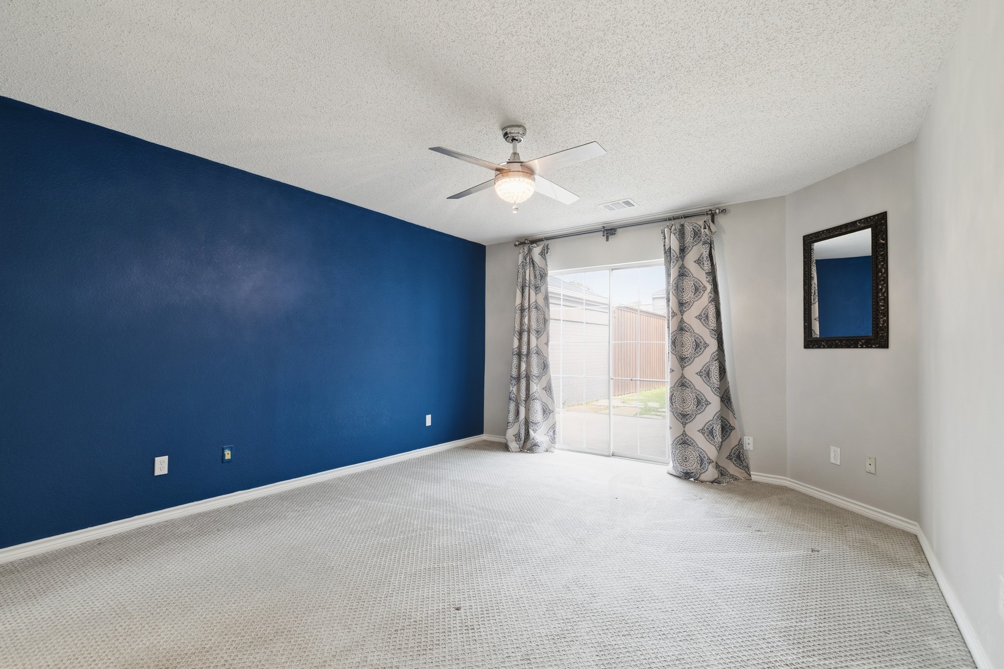 2927 S Bend Drive Dallas TX 75229