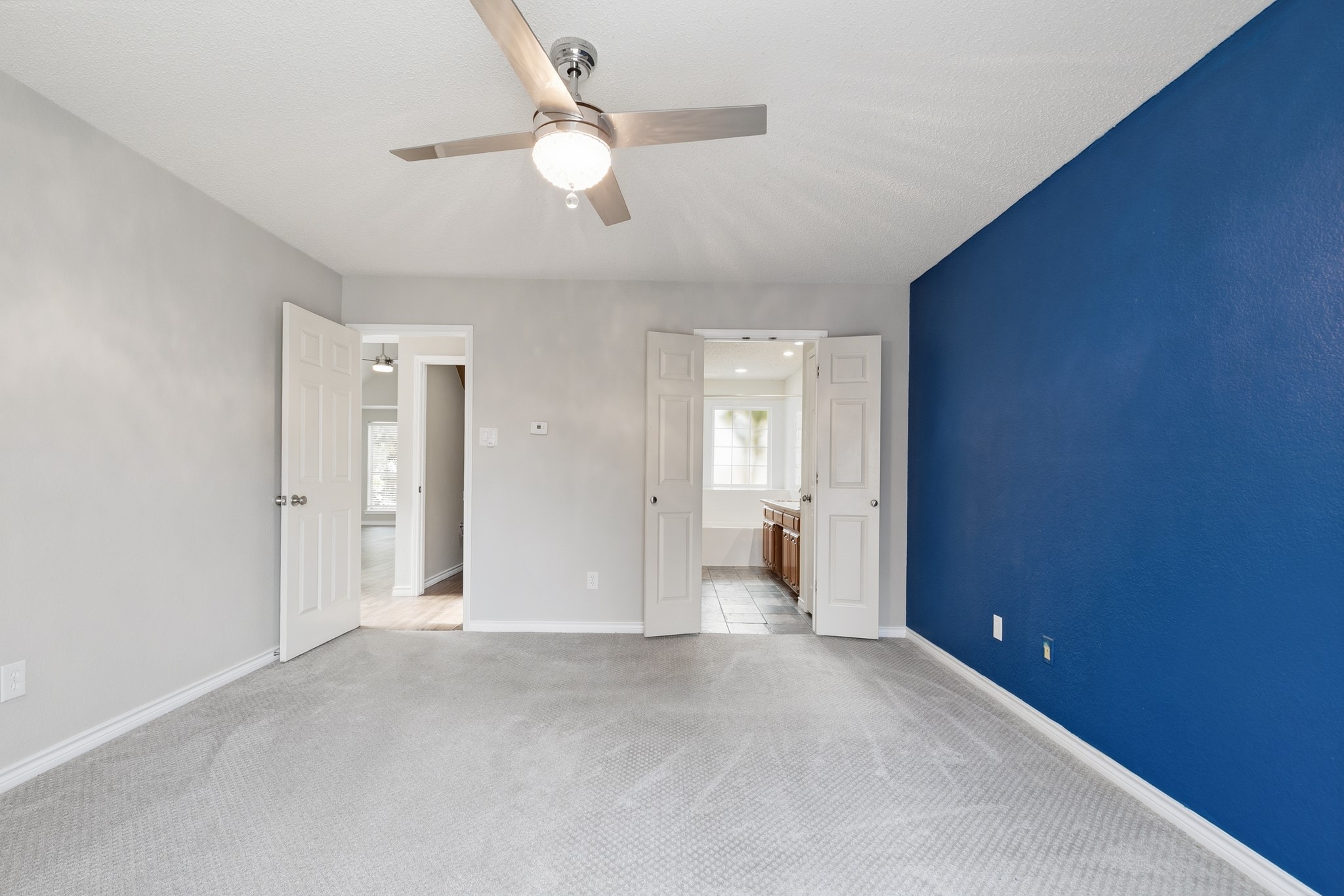 2927 S Bend Drive Dallas TX 75229