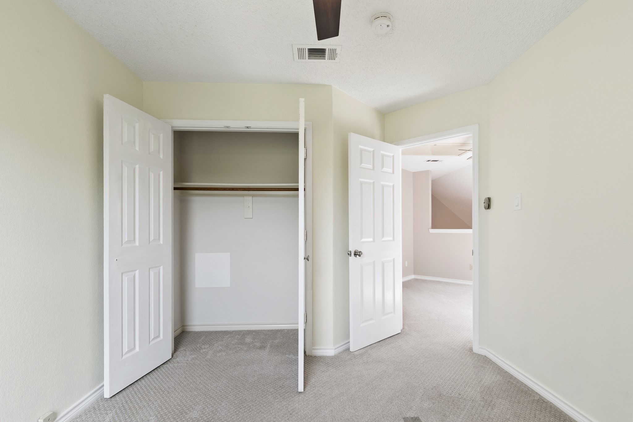 2927 S Bend Drive Dallas TX 75229