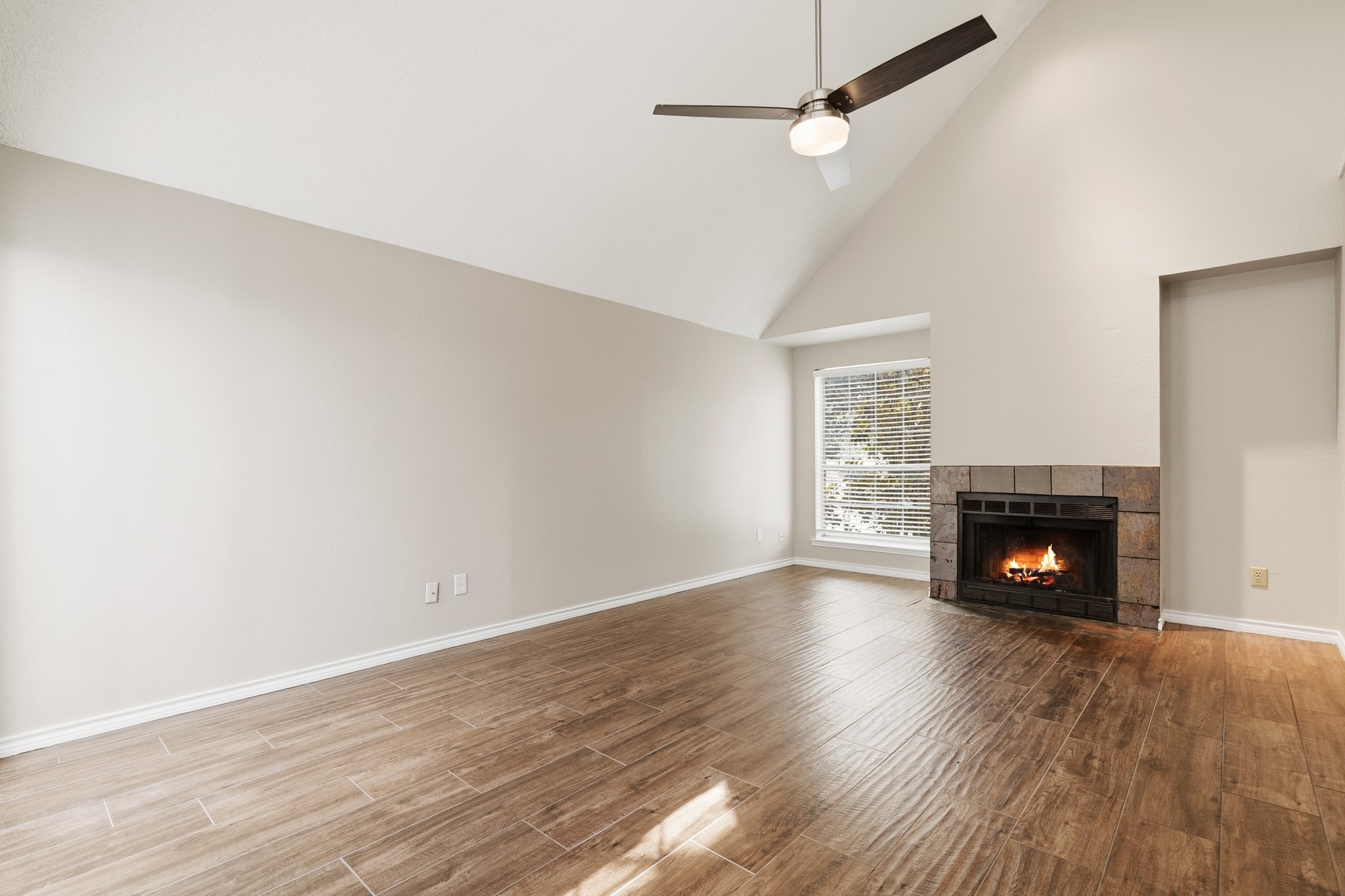 2927 S Bend Drive Dallas TX 75229