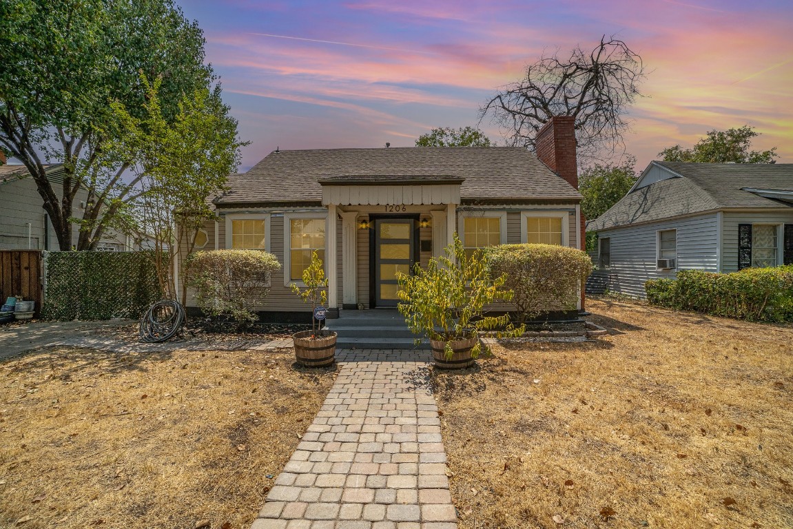 1206 Wilbur Street Dallas TX 75224