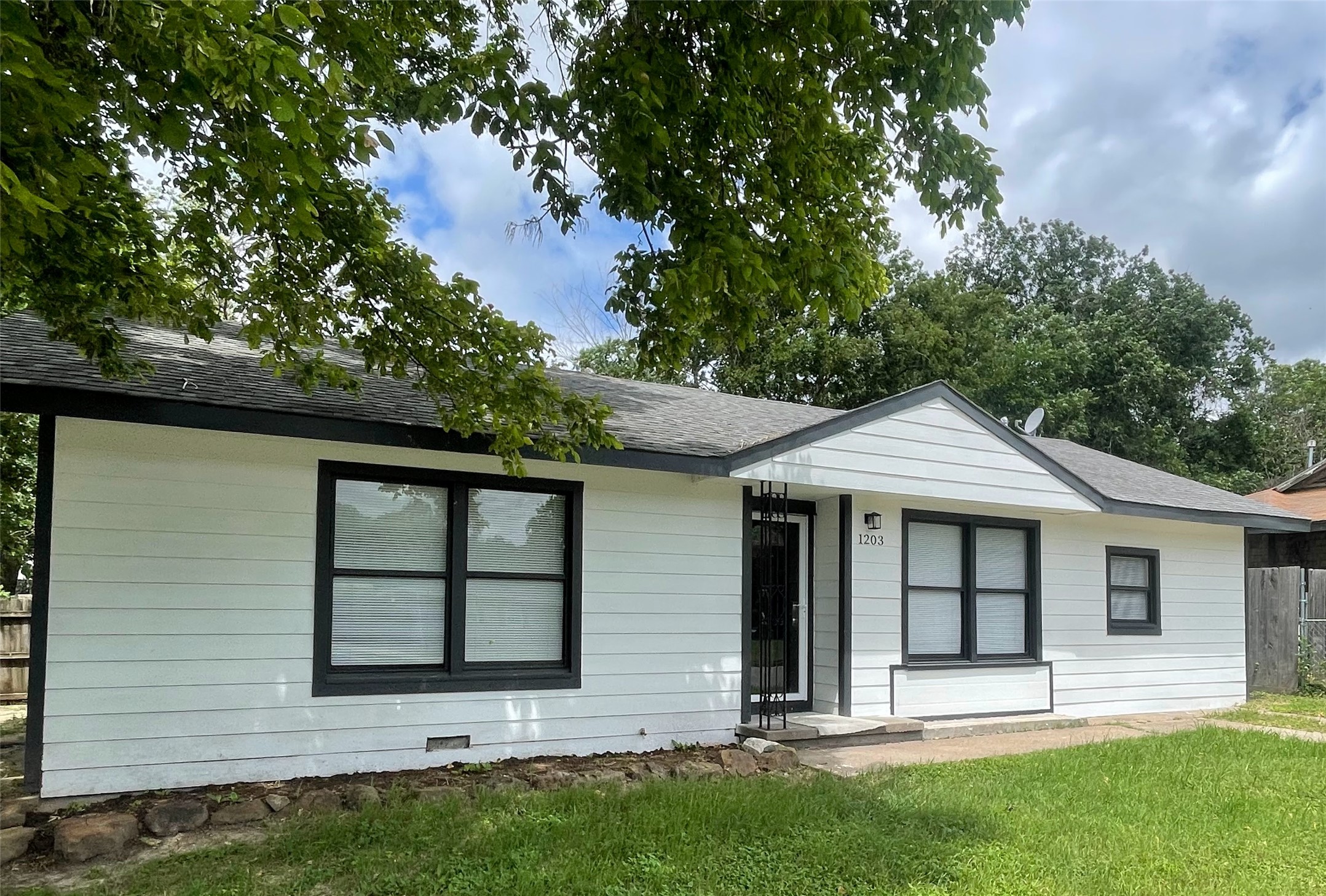 1203 Liberty Street Weatherford TX 76086