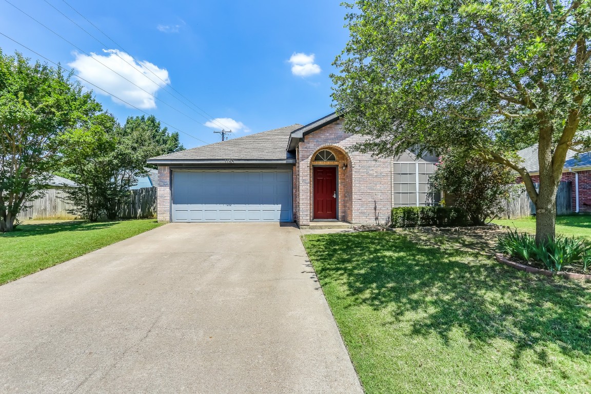 1150 Margie Street Burleson TX 76028