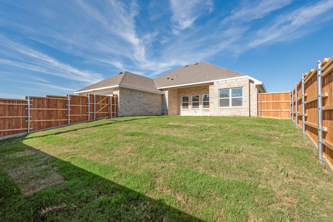 1524 N Carolina Avenue Lancaster TX 75134