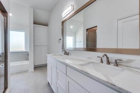 1524 N Carolina Avenue Lancaster TX 75134