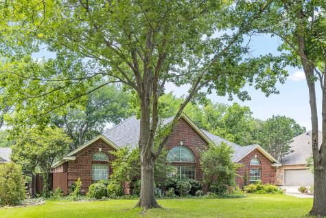 6801 N Oaks Drive North Richland Hills TX 76182
