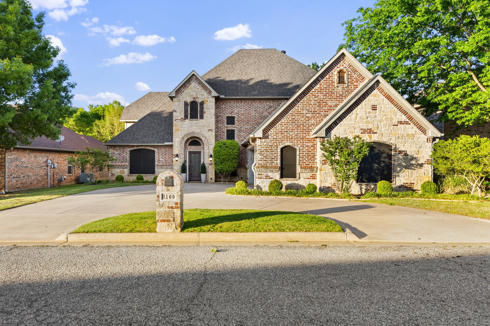 2109 Renaissance Drive Denison TX 75020