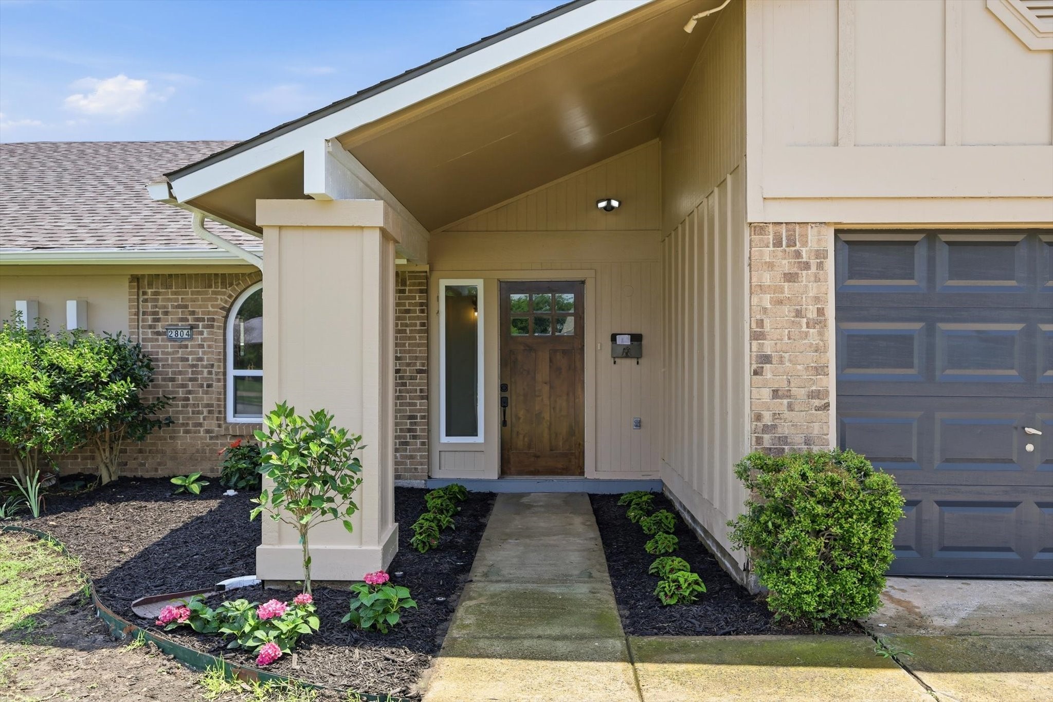 2804 Elk Grove Road Carrollton TX 75007