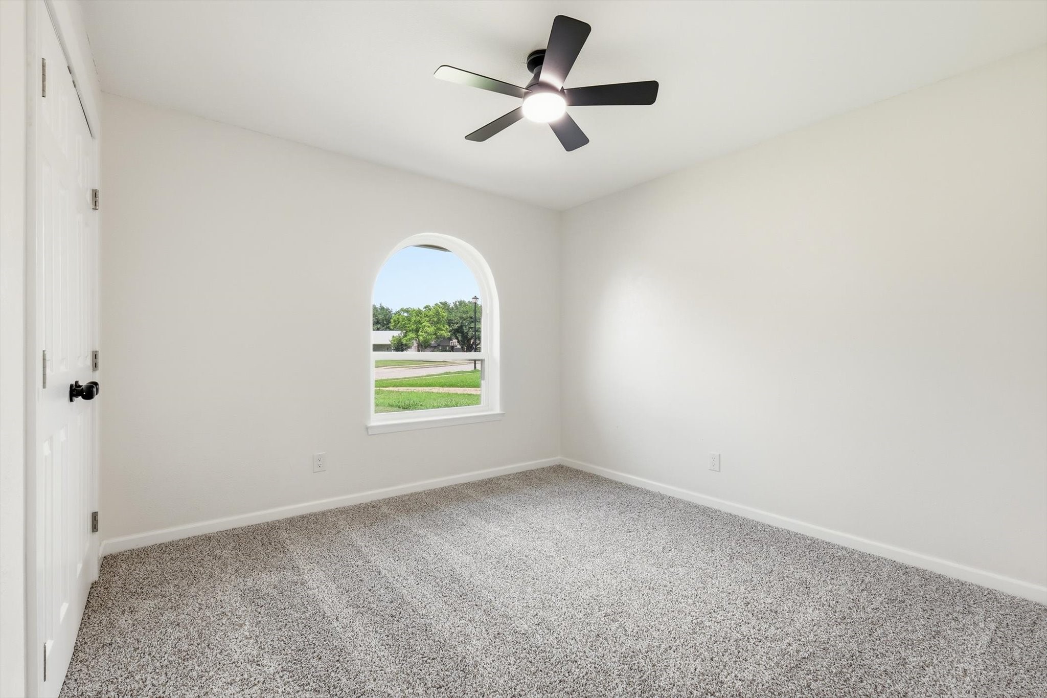 2804 Elk Grove Road Carrollton TX 75007