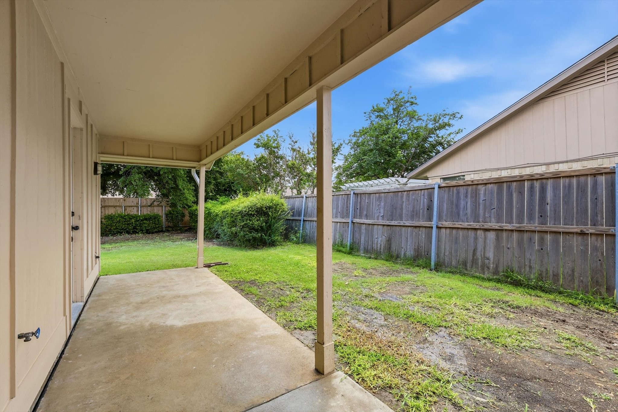 2804 Elk Grove Road Carrollton TX 75007