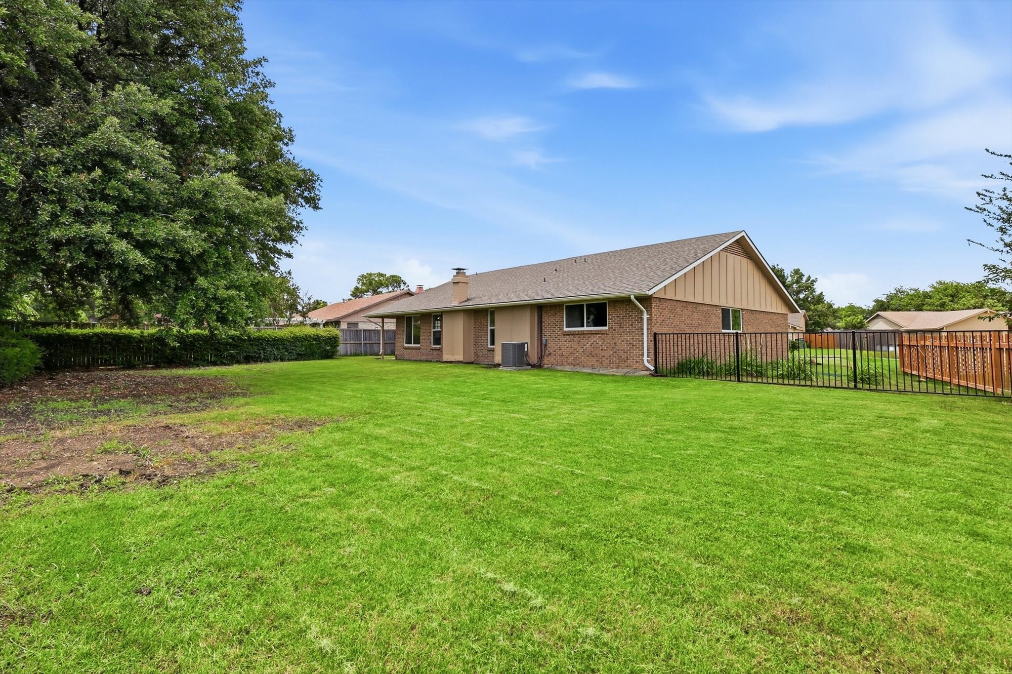 2804 Elk Grove Road Carrollton TX 75007