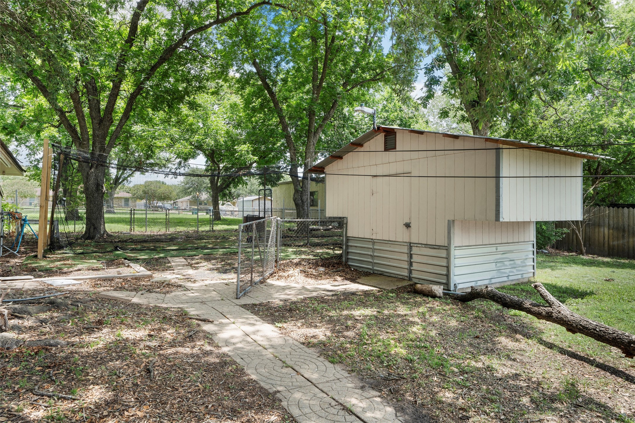 631 N Robinson Drive Robinson TX 76706
