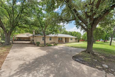 631 N Robinson Drive Robinson TX 76706