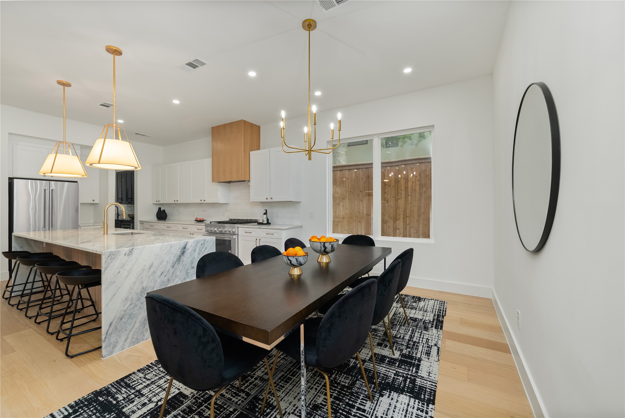 2414 Grigsby Avenue Dallas TX 75204