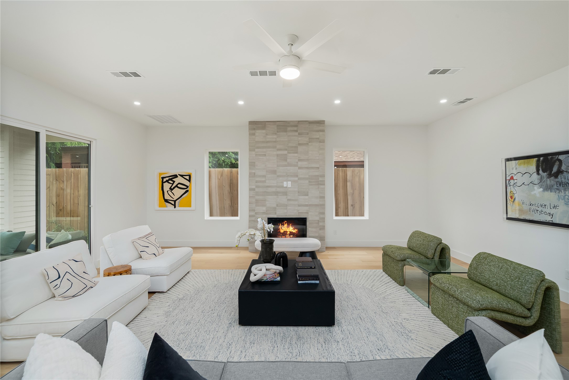 2414 Grigsby Avenue Dallas TX 75204