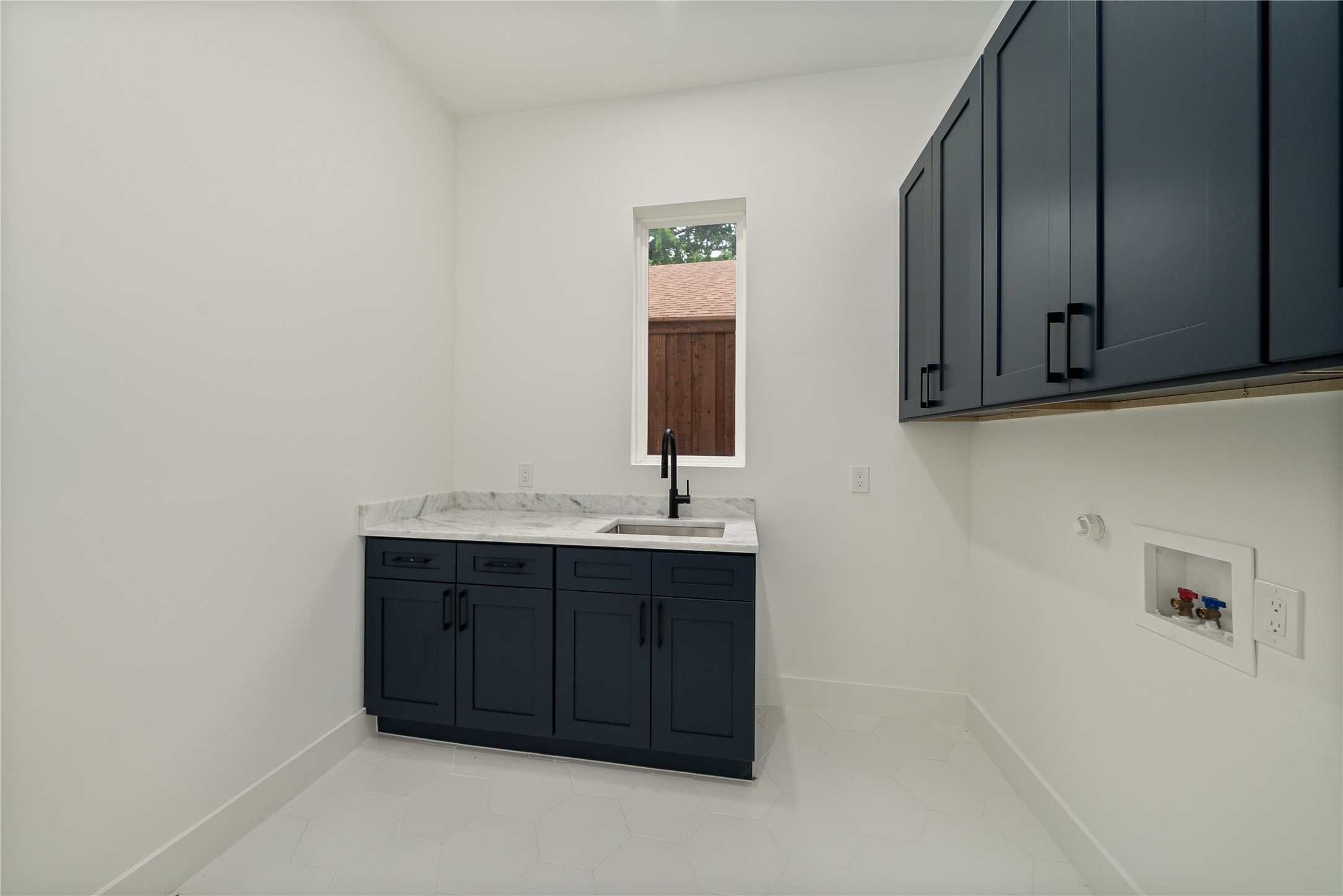 2414 Grigsby Avenue Dallas TX 75204