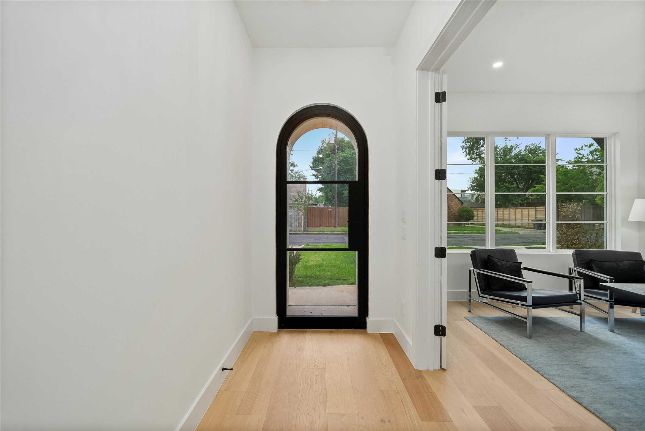 2414 Grigsby Avenue Dallas TX 75204