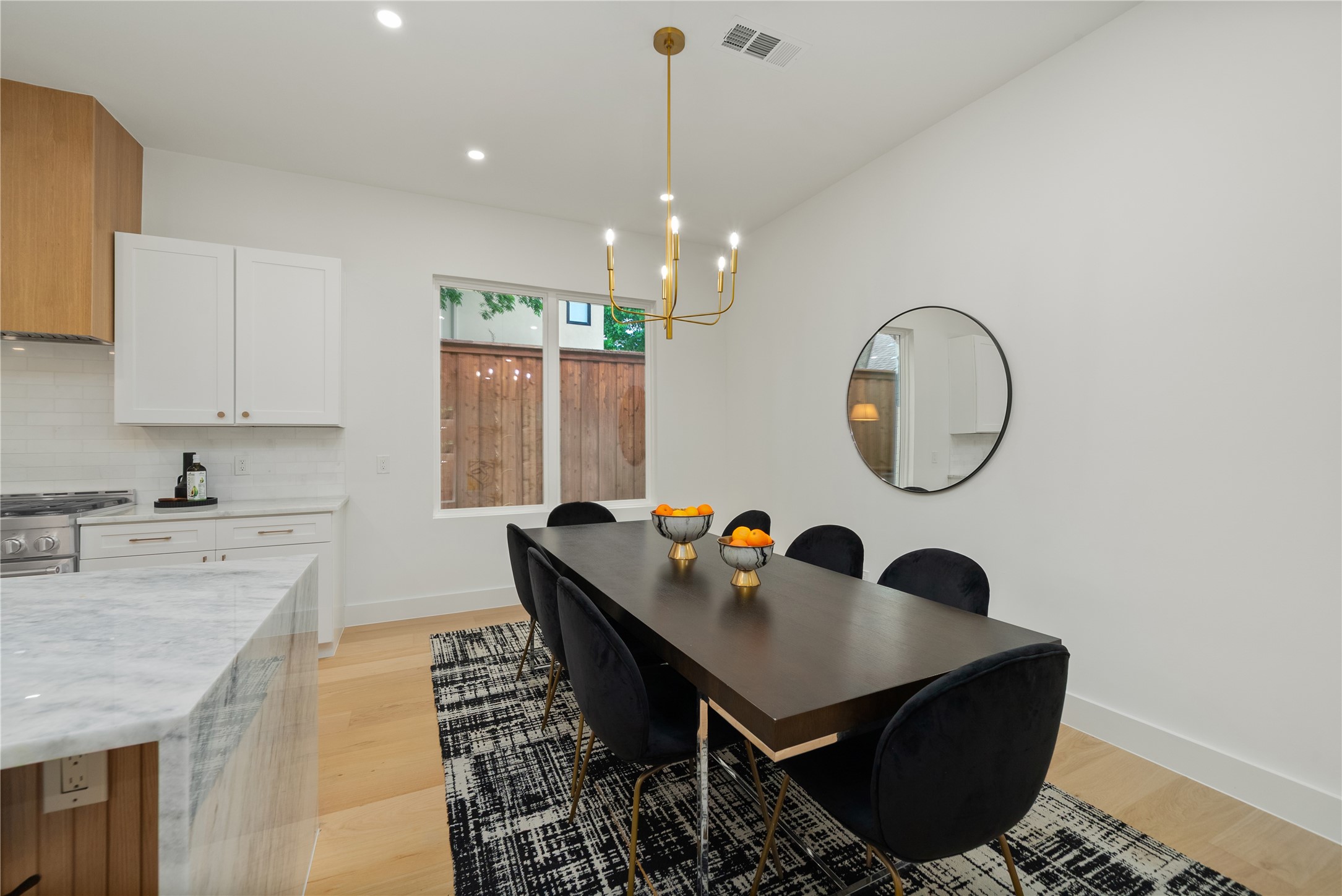 2414 Grigsby Avenue Dallas TX 75204